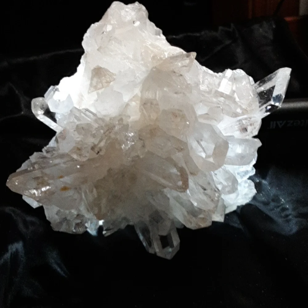 Quartz Crystal Cluster - Picture 3 of 9
